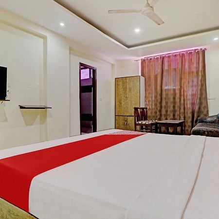 Oyo 74073 Hotel Abhishek Ludhiana Exterior foto
